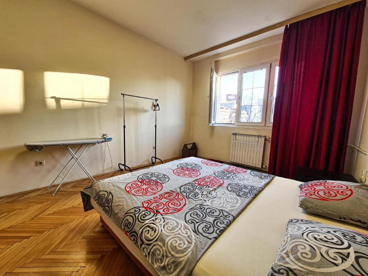 Rooftop Apartment At Mainsquare Скопие Екстериор снимка