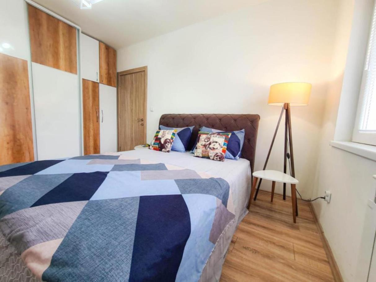 Rooftop Apartment At Mainsquare Скопие Екстериор снимка