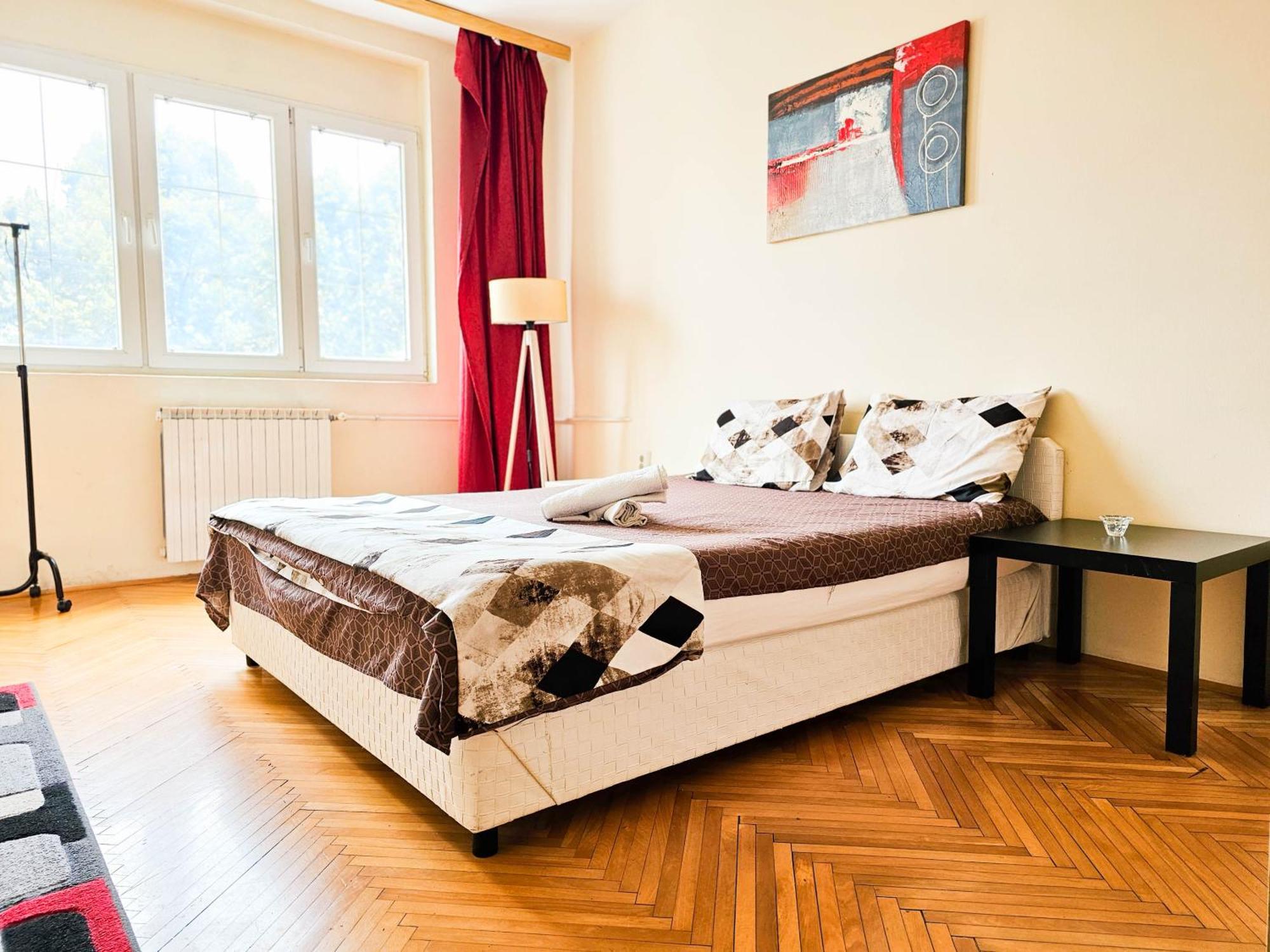 Rooftop Apartment At Mainsquare Скопие Екстериор снимка